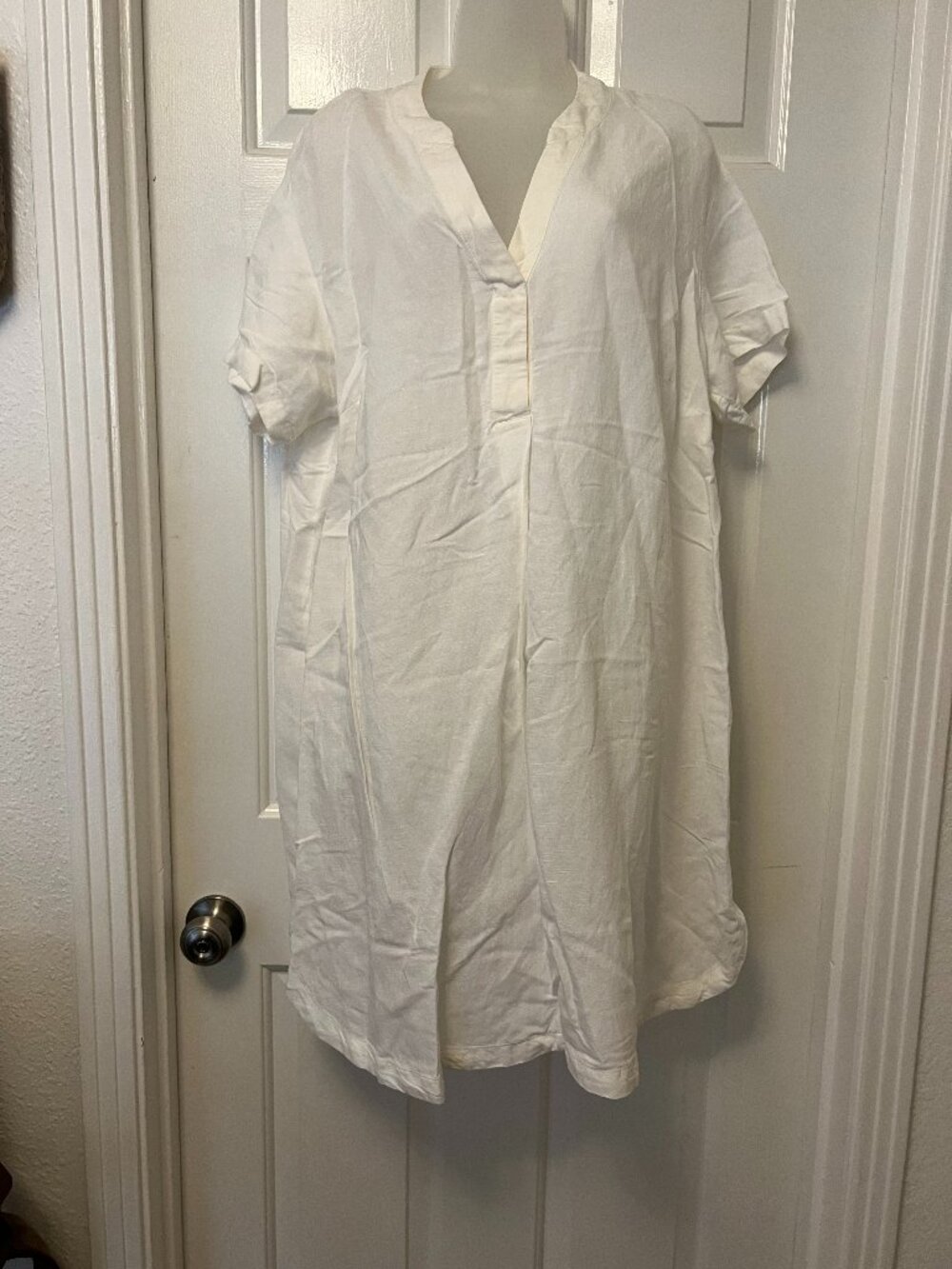H&M Linen Blend White Button Up Shirt